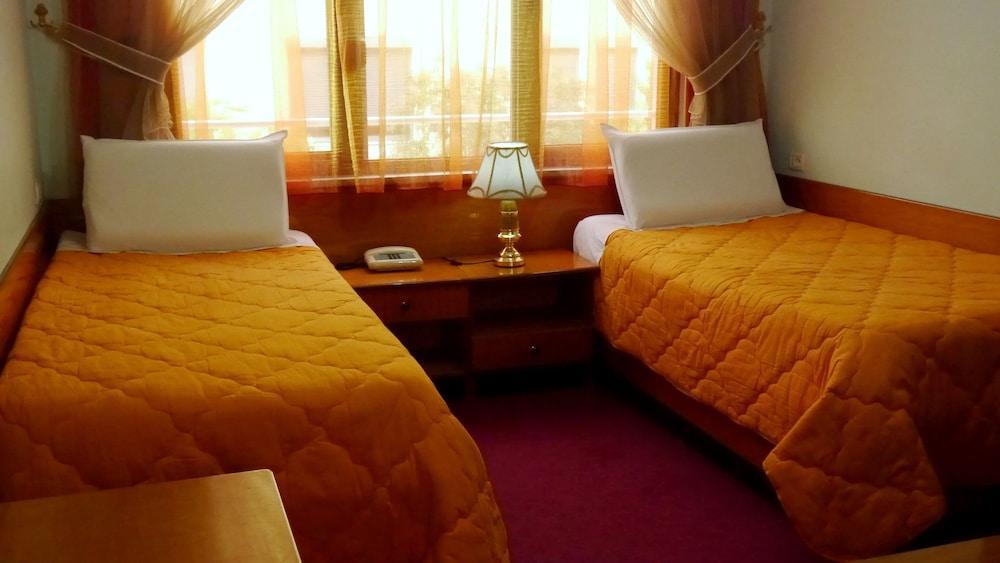 Kruja Hotel Tiranë Luaran gambar