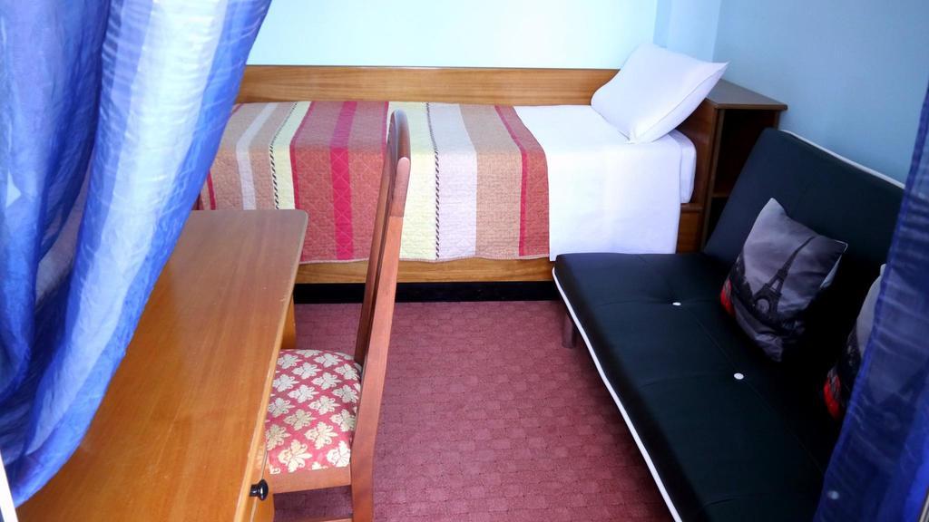 Kruja Hotel Tiranë Luaran gambar